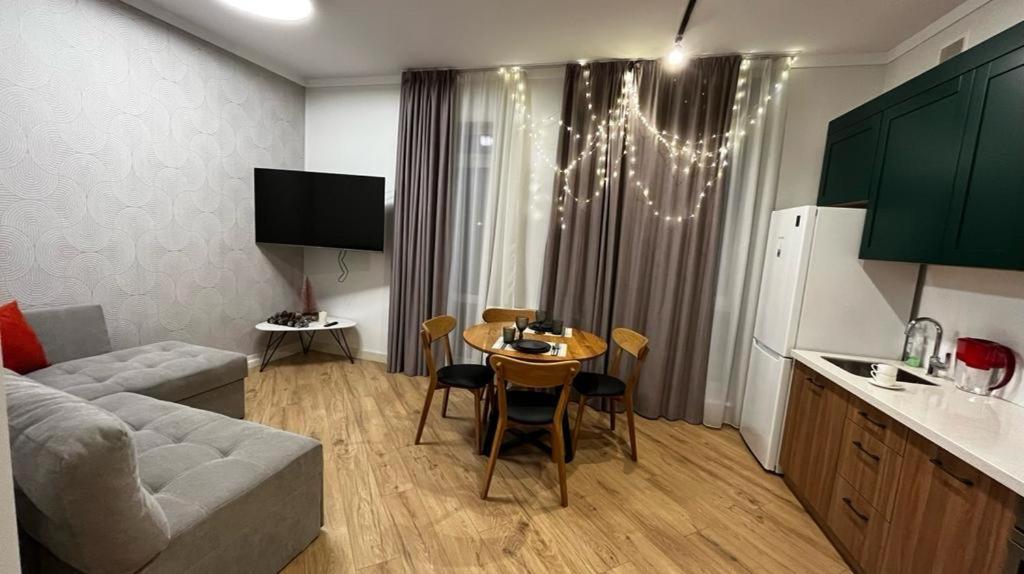 Apartment Shevchenco Leopoli Esterno foto